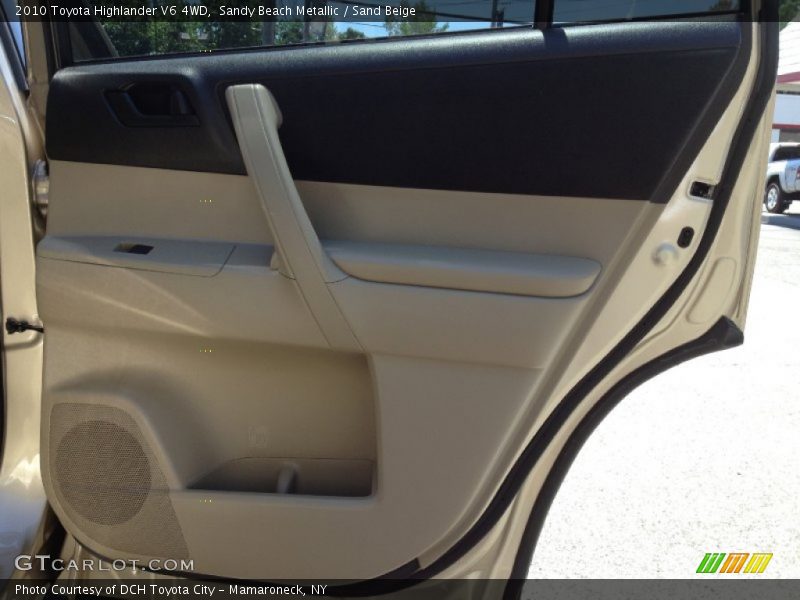 Sandy Beach Metallic / Sand Beige 2010 Toyota Highlander V6 4WD