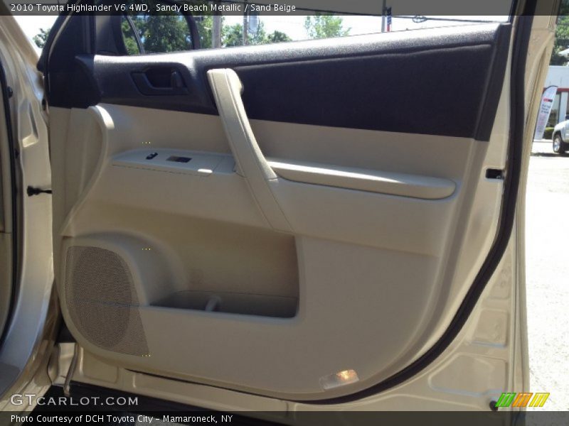 Sandy Beach Metallic / Sand Beige 2010 Toyota Highlander V6 4WD