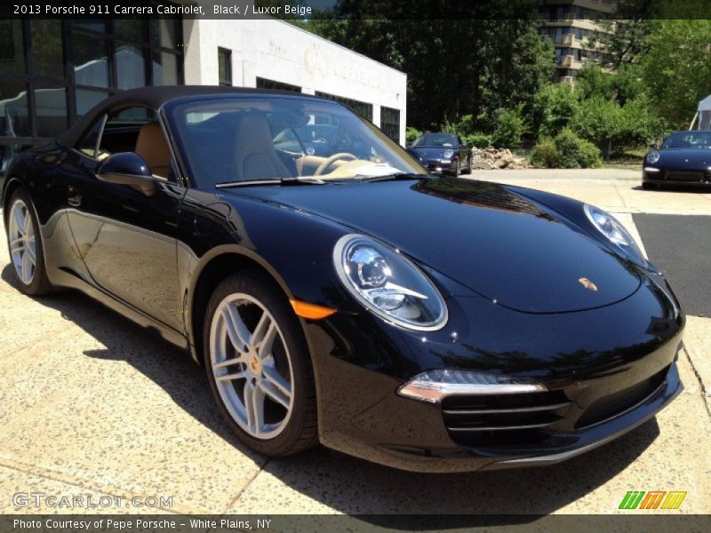 Front 3/4 View of 2013 911 Carrera Cabriolet