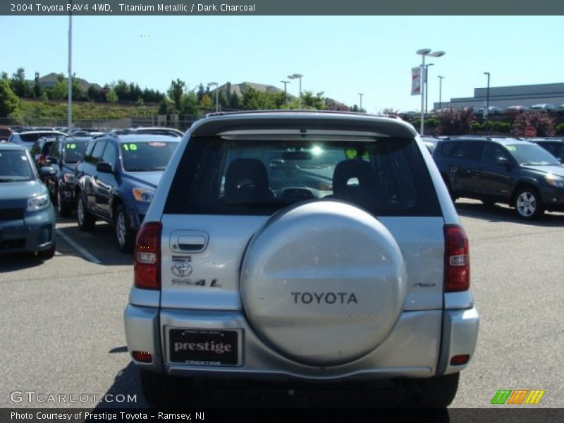 Titanium Metallic / Dark Charcoal 2004 Toyota RAV4 4WD