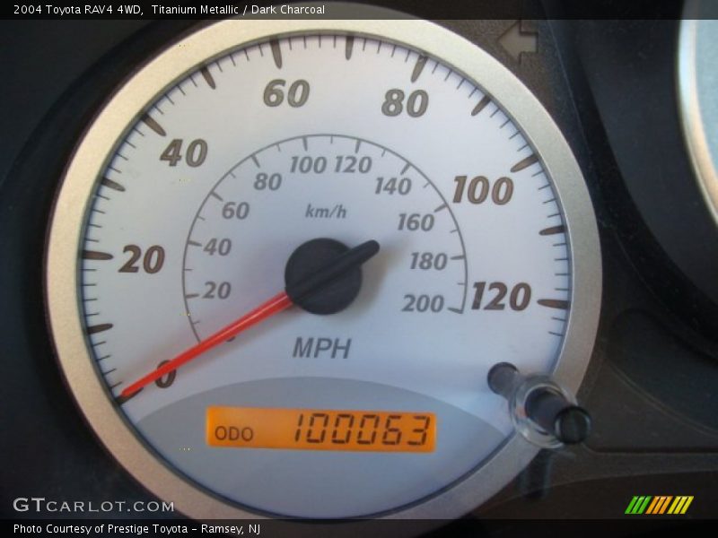 Titanium Metallic / Dark Charcoal 2004 Toyota RAV4 4WD