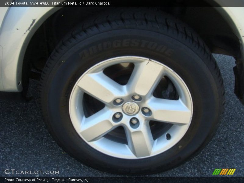 Titanium Metallic / Dark Charcoal 2004 Toyota RAV4 4WD