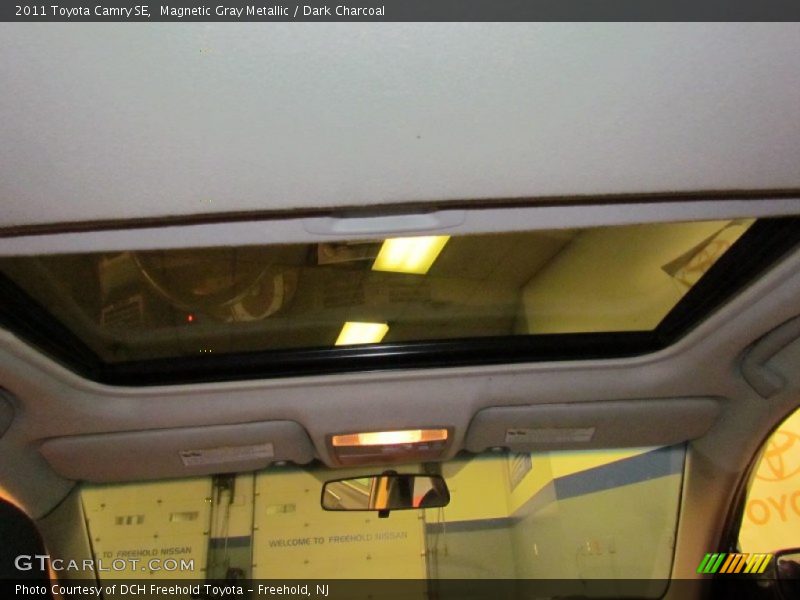 Magnetic Gray Metallic / Dark Charcoal 2011 Toyota Camry SE