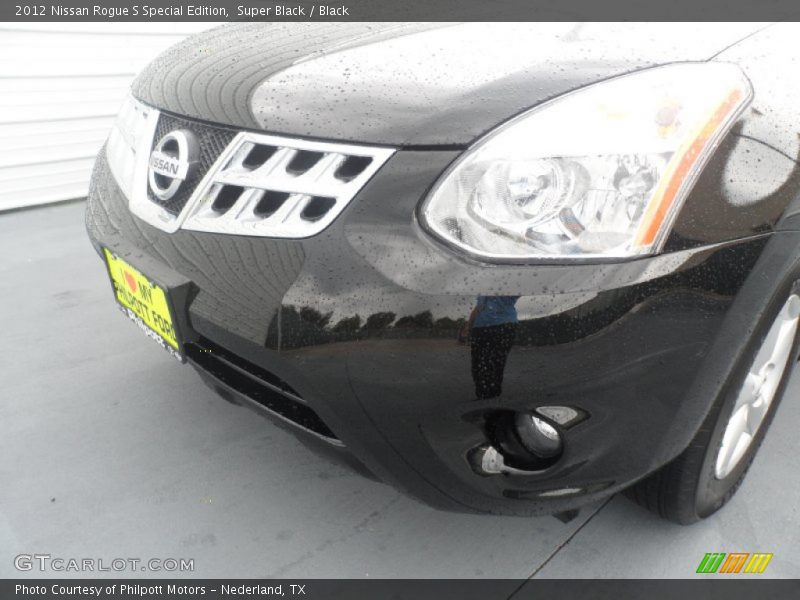 Super Black / Black 2012 Nissan Rogue S Special Edition