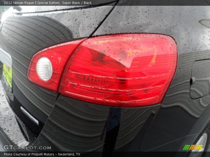 Super Black / Black 2012 Nissan Rogue S Special Edition