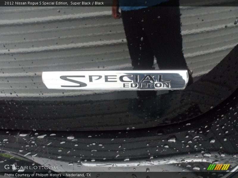 Super Black / Black 2012 Nissan Rogue S Special Edition