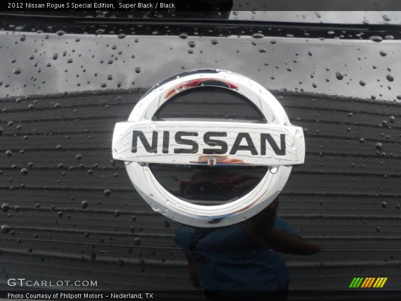 Super Black / Black 2012 Nissan Rogue S Special Edition
