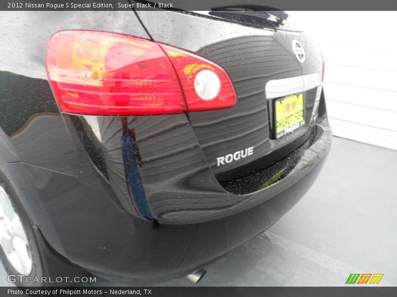 Super Black / Black 2012 Nissan Rogue S Special Edition