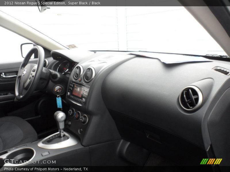 Super Black / Black 2012 Nissan Rogue S Special Edition