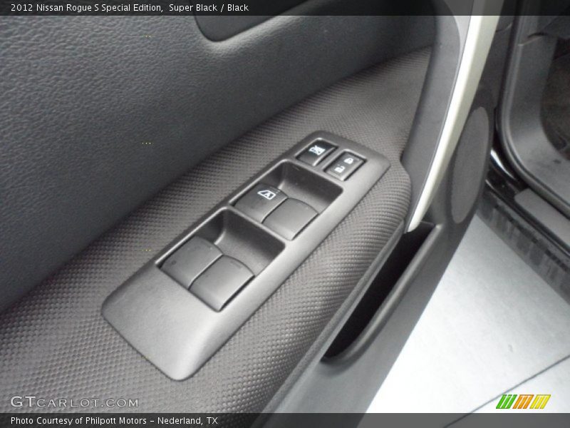Super Black / Black 2012 Nissan Rogue S Special Edition