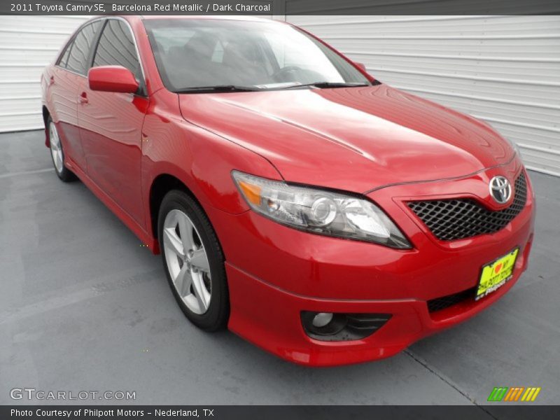 Barcelona Red Metallic / Dark Charcoal 2011 Toyota Camry SE