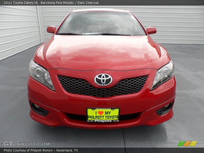 Barcelona Red Metallic / Dark Charcoal 2011 Toyota Camry SE