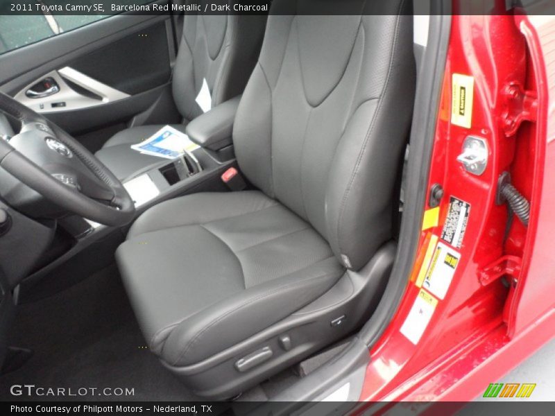 Barcelona Red Metallic / Dark Charcoal 2011 Toyota Camry SE