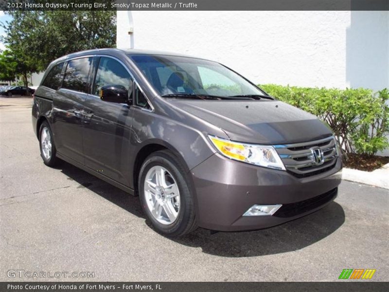 Front 3/4 View of 2012 Odyssey Touring Elite