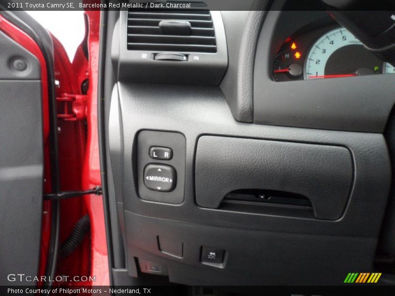 Barcelona Red Metallic / Dark Charcoal 2011 Toyota Camry SE