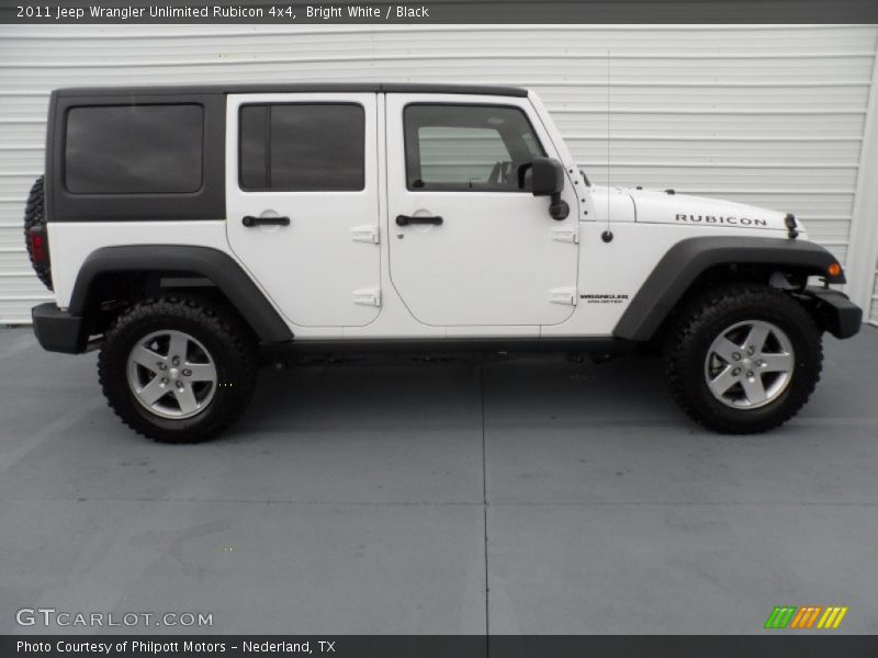 Bright White / Black 2011 Jeep Wrangler Unlimited Rubicon 4x4