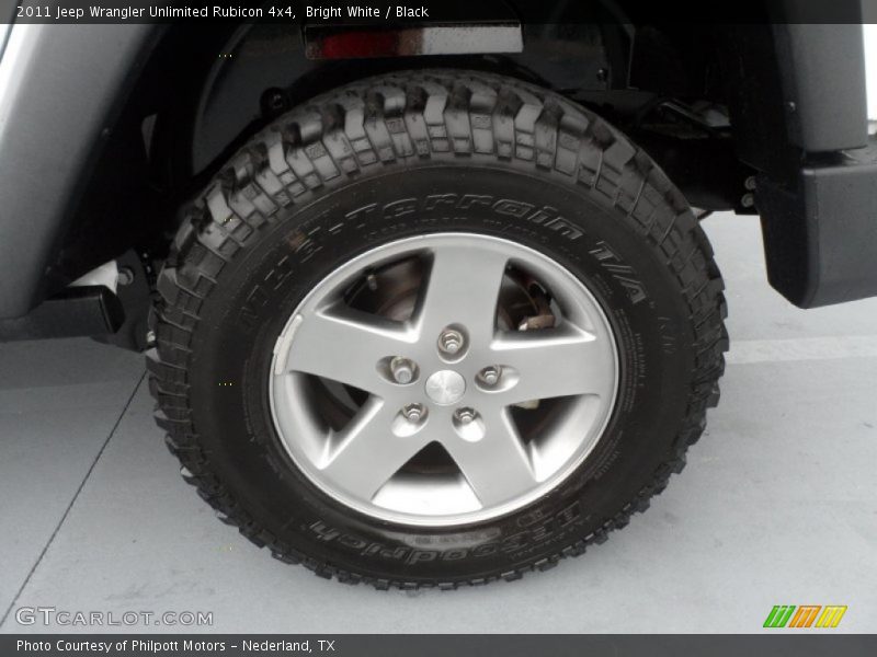 Bright White / Black 2011 Jeep Wrangler Unlimited Rubicon 4x4