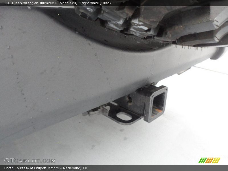 Bright White / Black 2011 Jeep Wrangler Unlimited Rubicon 4x4