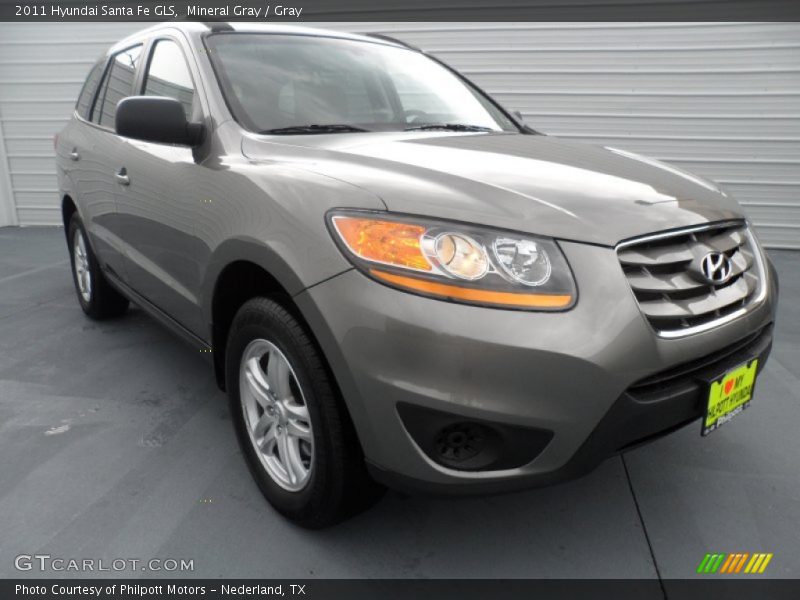 Mineral Gray / Gray 2011 Hyundai Santa Fe GLS
