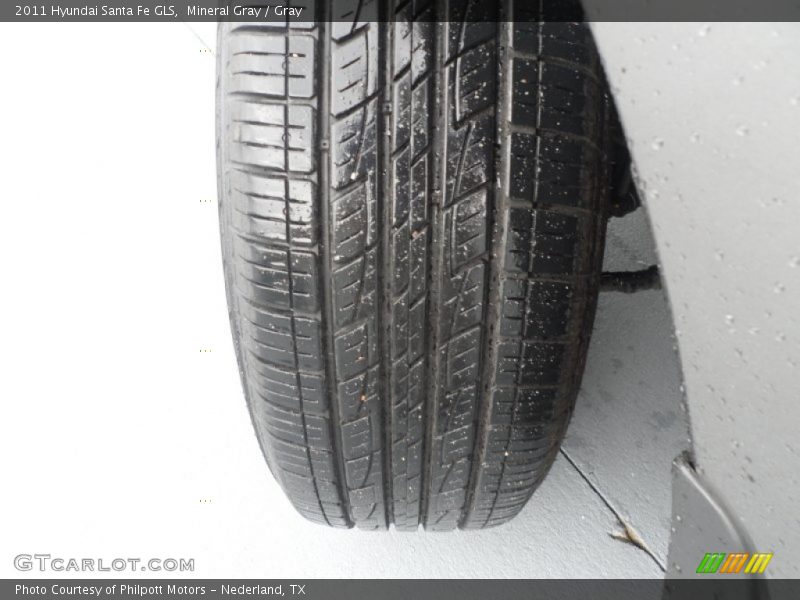 Mineral Gray / Gray 2011 Hyundai Santa Fe GLS