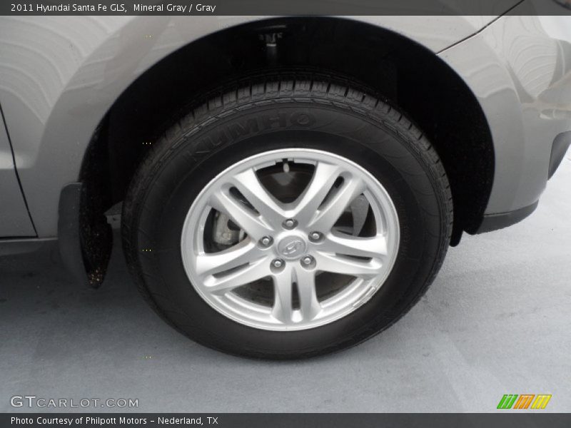 Mineral Gray / Gray 2011 Hyundai Santa Fe GLS