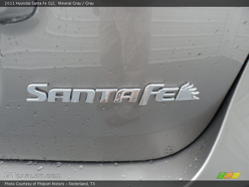 Mineral Gray / Gray 2011 Hyundai Santa Fe GLS