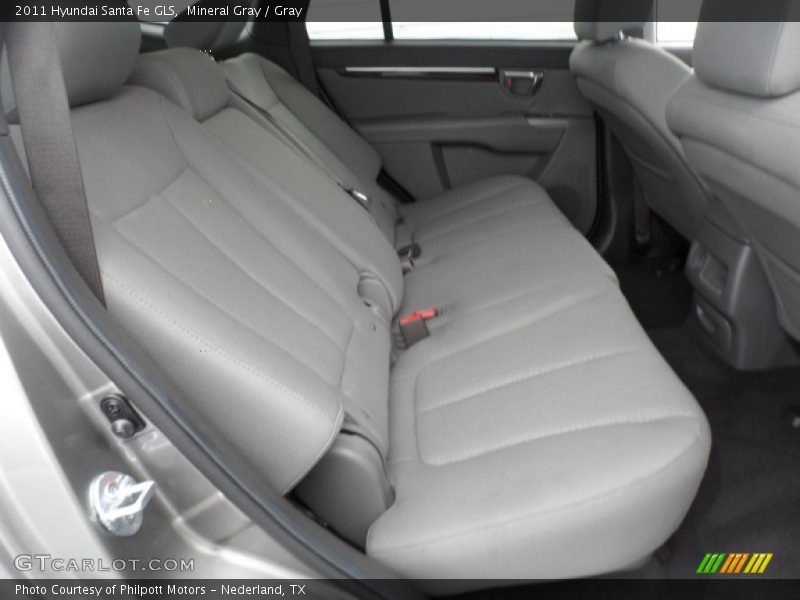 Mineral Gray / Gray 2011 Hyundai Santa Fe GLS
