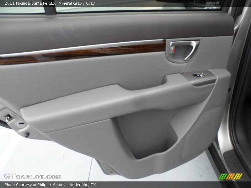 Mineral Gray / Gray 2011 Hyundai Santa Fe GLS
