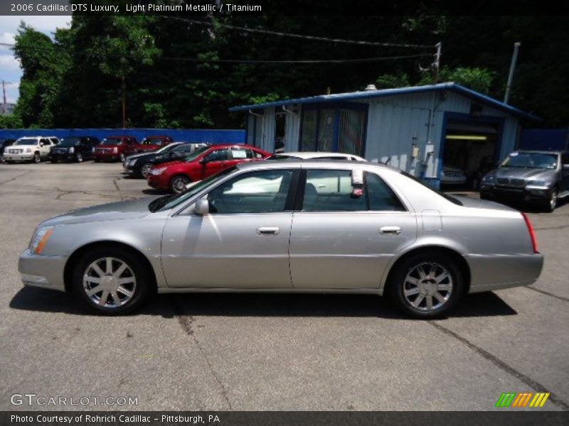 Light Platinum Metallic / Titanium 2006 Cadillac DTS Luxury