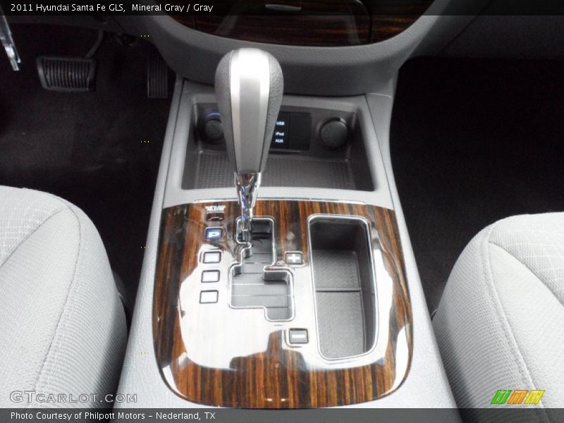 Mineral Gray / Gray 2011 Hyundai Santa Fe GLS