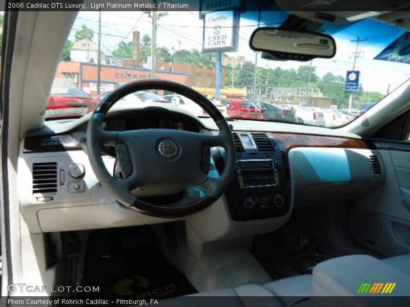 Light Platinum Metallic / Titanium 2006 Cadillac DTS Luxury