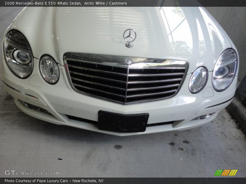 Arctic White / Cashmere 2008 Mercedes-Benz E 550 4Matic Sedan