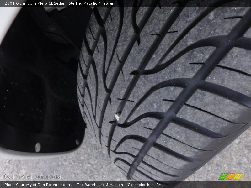 Sterling Metallic / Pewter 2001 Oldsmobile Alero GL Sedan