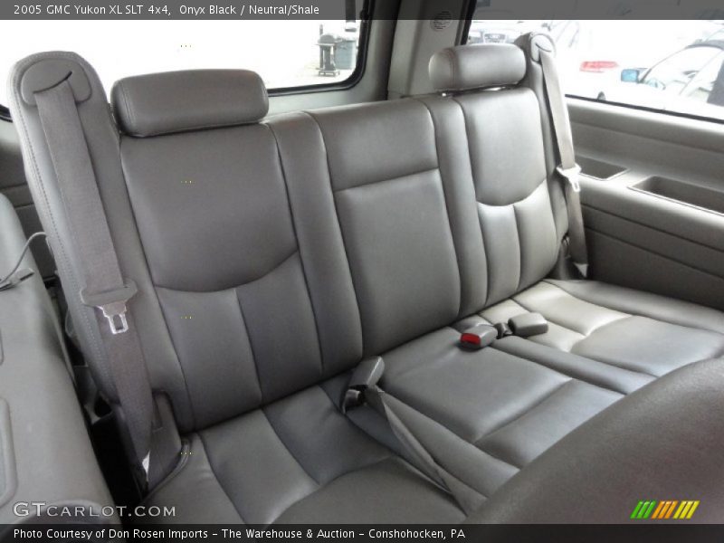 Onyx Black / Neutral/Shale 2005 GMC Yukon XL SLT 4x4