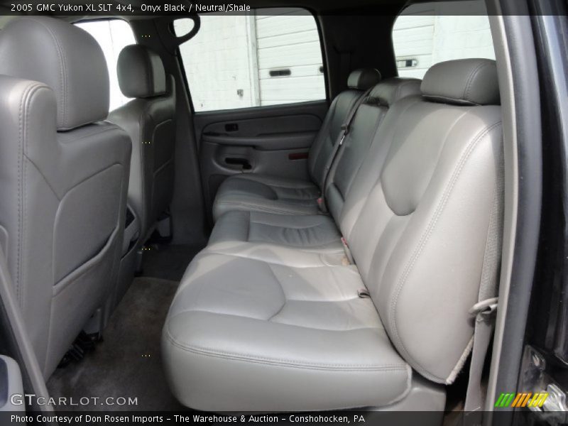 Onyx Black / Neutral/Shale 2005 GMC Yukon XL SLT 4x4