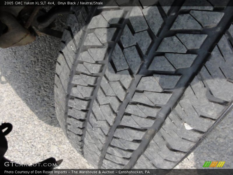 Onyx Black / Neutral/Shale 2005 GMC Yukon XL SLT 4x4