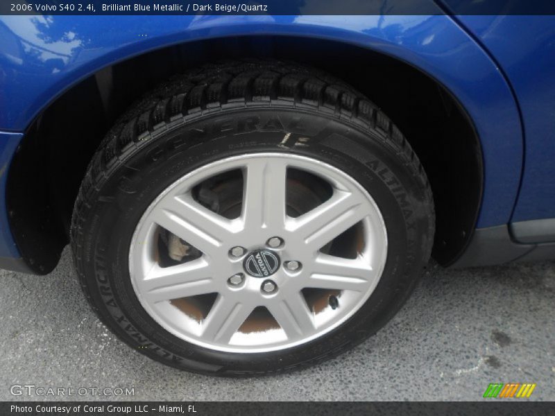 Brilliant Blue Metallic / Dark Beige/Quartz 2006 Volvo S40 2.4i
