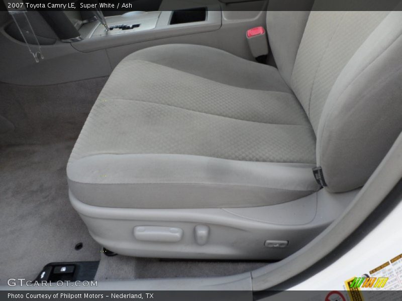 Super White / Ash 2007 Toyota Camry LE