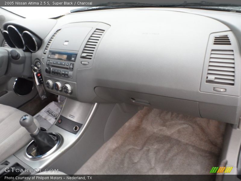 Super Black / Charcoal 2005 Nissan Altima 2.5 S