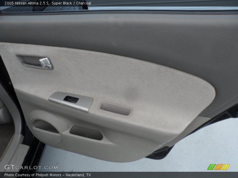 Super Black / Charcoal 2005 Nissan Altima 2.5 S
