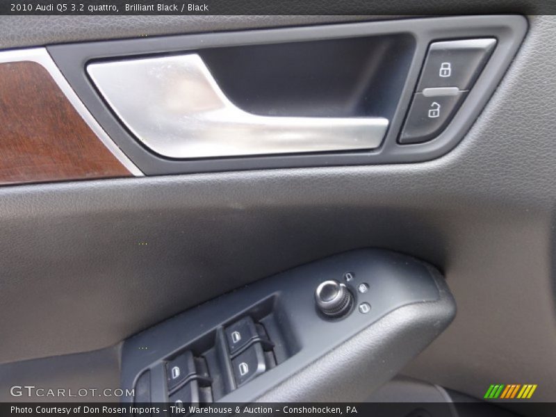 Brilliant Black / Black 2010 Audi Q5 3.2 quattro