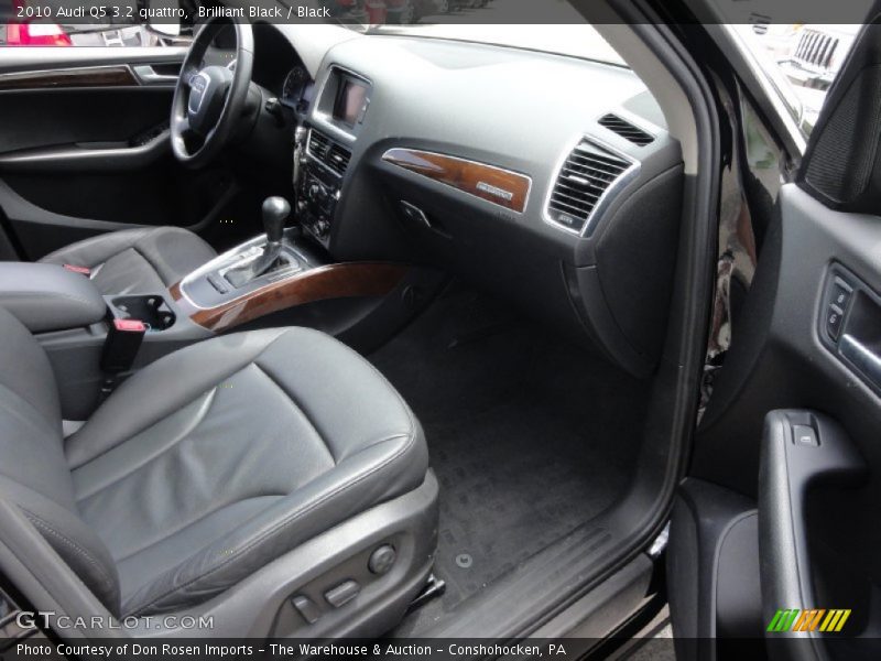 Brilliant Black / Black 2010 Audi Q5 3.2 quattro