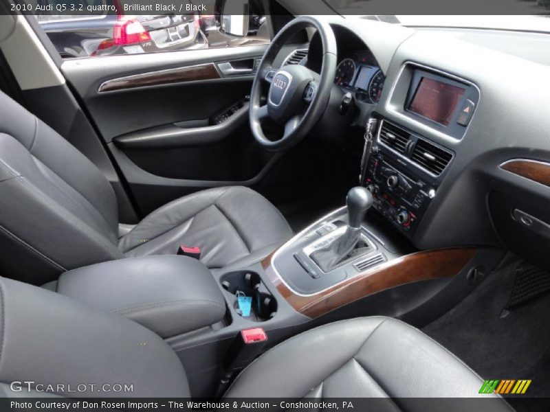 Brilliant Black / Black 2010 Audi Q5 3.2 quattro