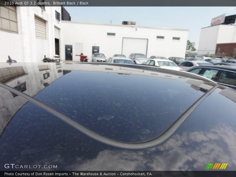 Brilliant Black / Black 2010 Audi Q5 3.2 quattro