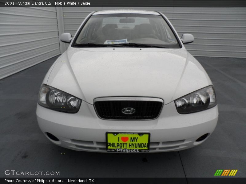 Noble White / Beige 2001 Hyundai Elantra GLS