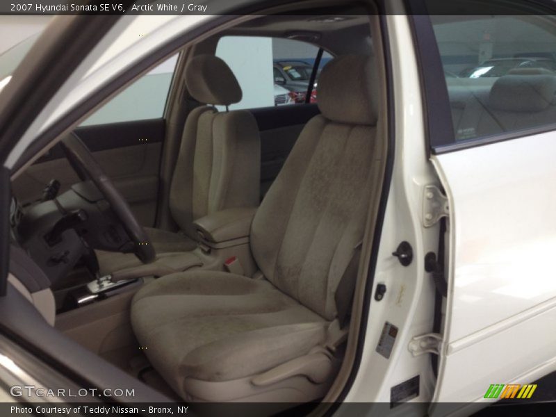 Arctic White / Gray 2007 Hyundai Sonata SE V6