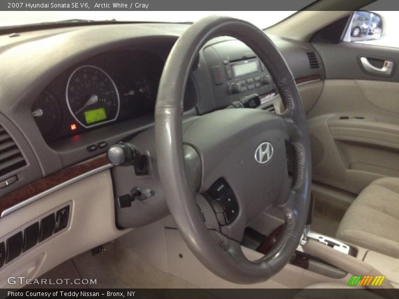 Arctic White / Gray 2007 Hyundai Sonata SE V6