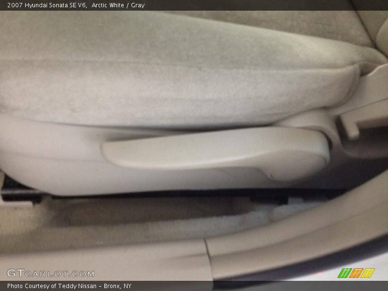 Arctic White / Gray 2007 Hyundai Sonata SE V6