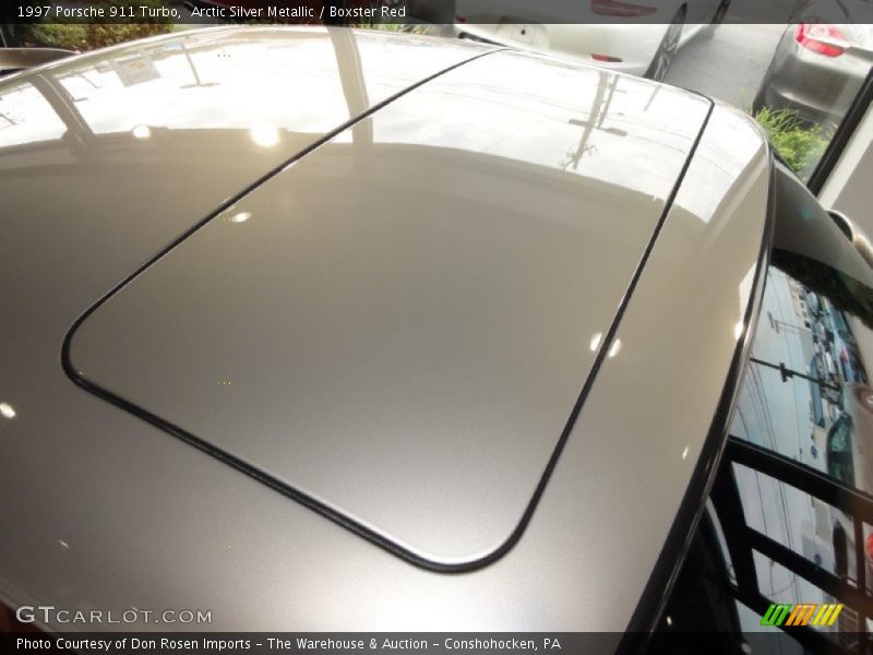 Sunroof of 1997 911 Turbo