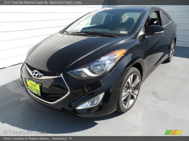 Black Noir Pearl / Gray 2013 Hyundai Elantra Coupe SE